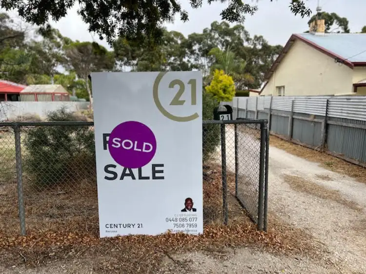 21 Centenary Avenue, Nuriootpa SA 5355