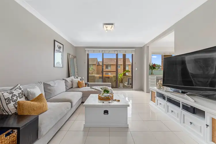 Third view of Homely flat listing, 4/60 - 66 Seaview Street, Cronulla NSW 2230