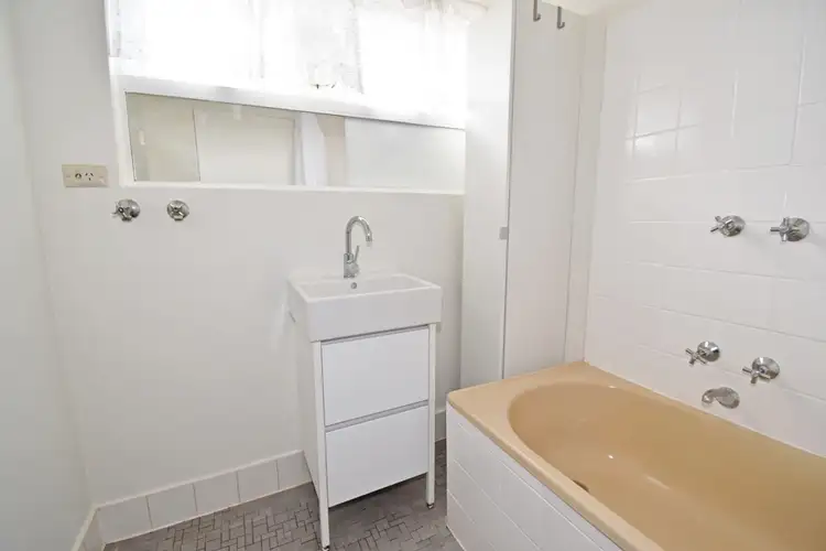 Fifth view of Homely apartment listing, 6/121 Tucker Road, Bentleigh VIC 3204