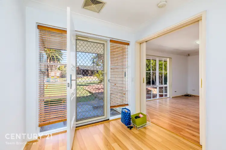Fourth view of Homely apartment listing, 33 Sutherland Drive, Thornlie WA 6108