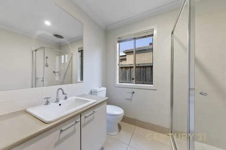 Fifth view of Homely house listing, 4 Beatham Way, Cranbourne East VIC 3977