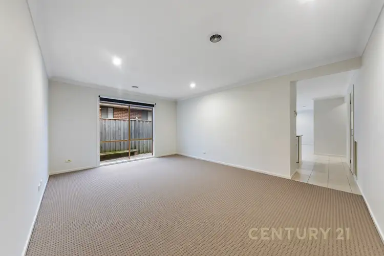 Sixth view of Homely house listing, 4 Beatham Way, Cranbourne East VIC 3977