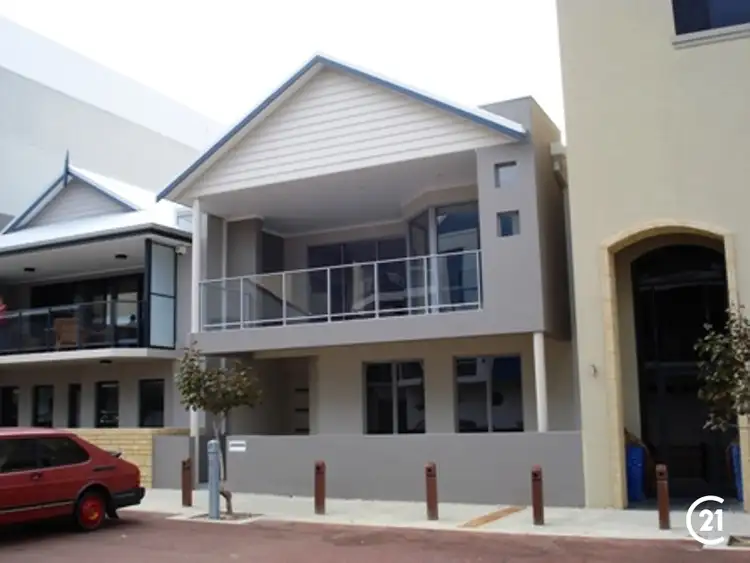 2B Treviso Mews, Mandurah WA 6210