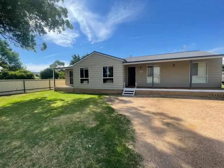 57 Oberon Street, Eugowra NSW 2806