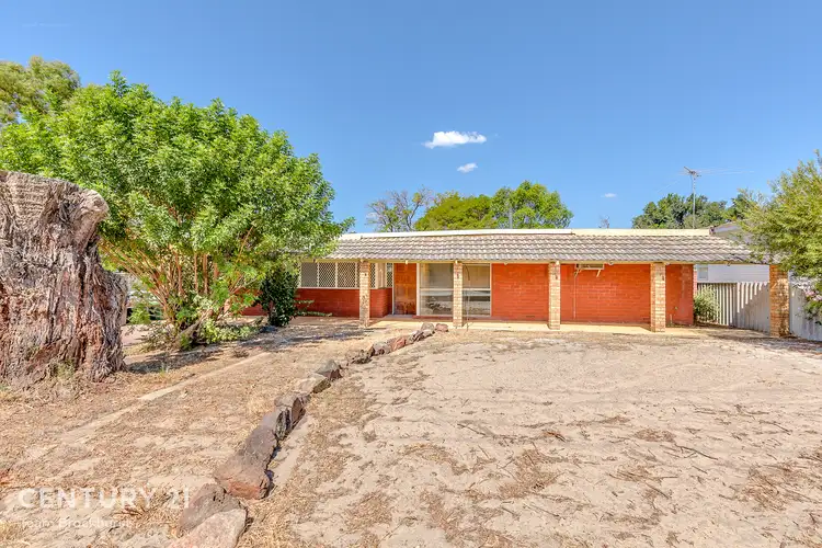 28 Ward Crescent, Kelmscott WA 6111