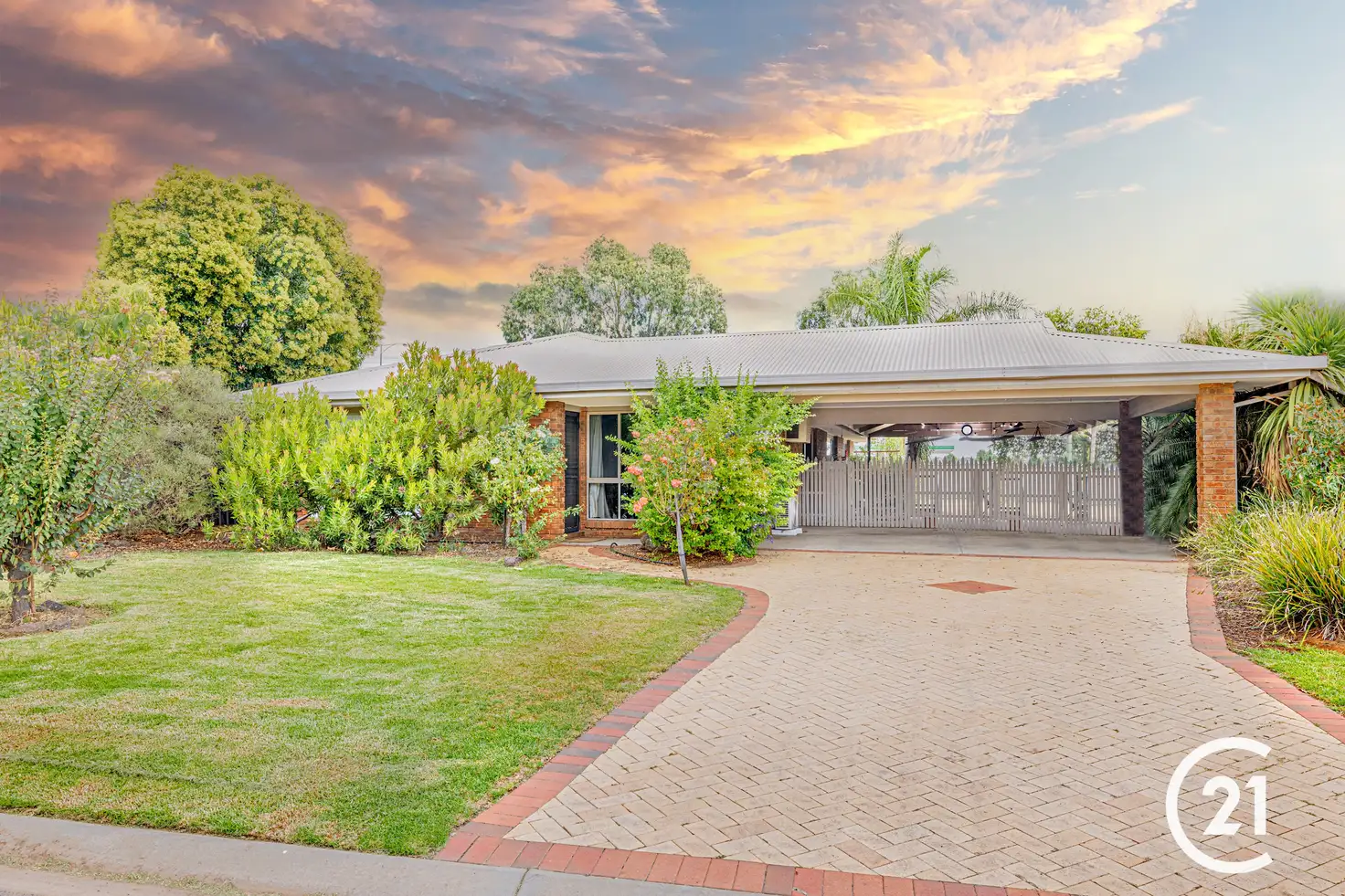 Main view of Homely house listing, 5 Illawarra Drive, Echuca VIC 3564