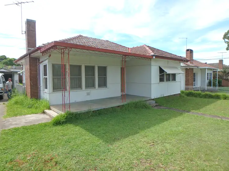 22 Booyong Street
