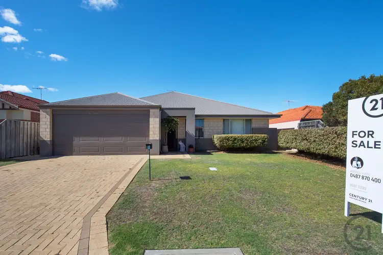 6 Honeymyrtle Grange, Halls Head WA 6210