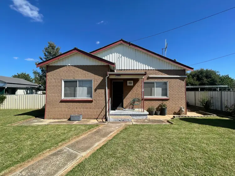 12 Little Queen Street, Forbes NSW 2871