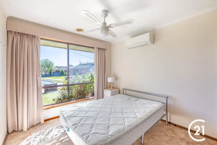 Sixth view of Homely house listing, 11 Ostram Court, Echuca VIC 3564
