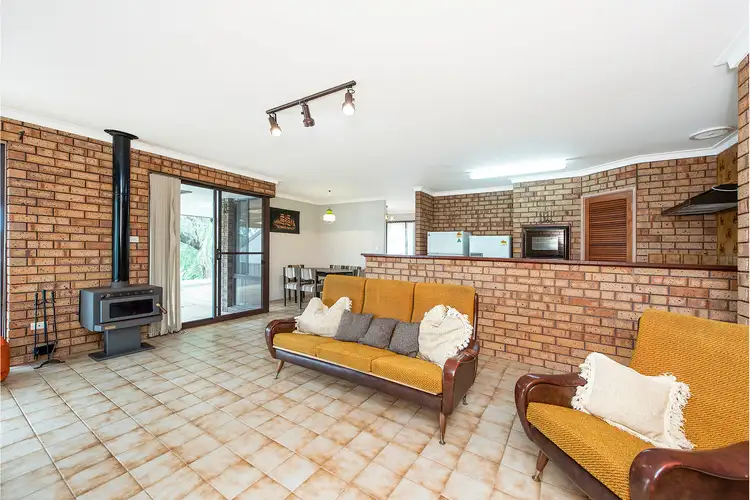 11 Stepmoon Street, Falcon WA 6210