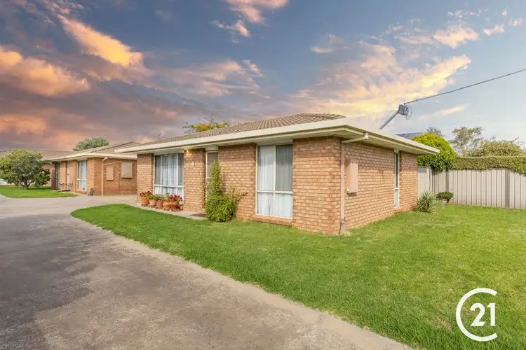 Main view of Homely unit listing, 1/102 Crossen Street, Echuca VIC 3564