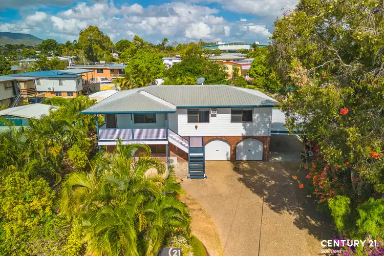 298 Farm St, Norman Gardens QLD 4701