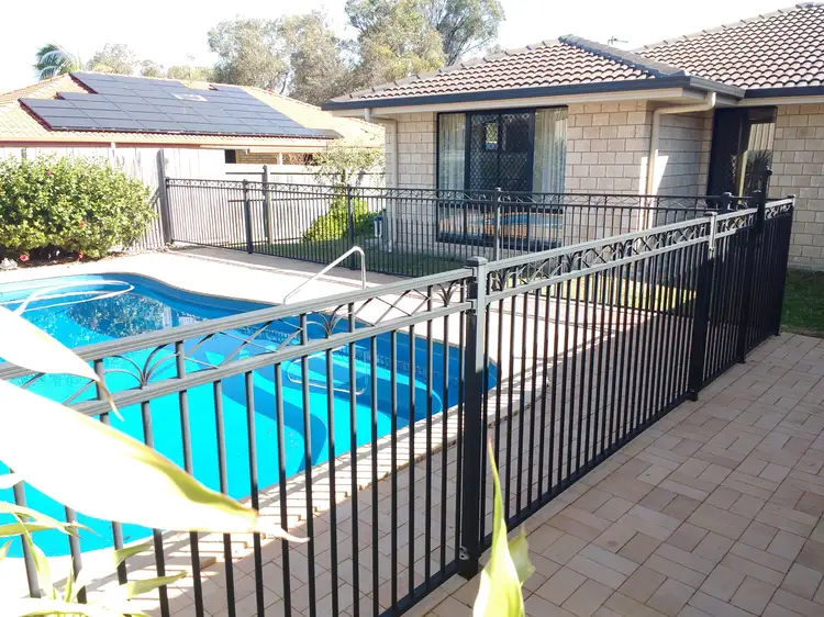 5 Bayrise Drive, Urangan QLD 4655