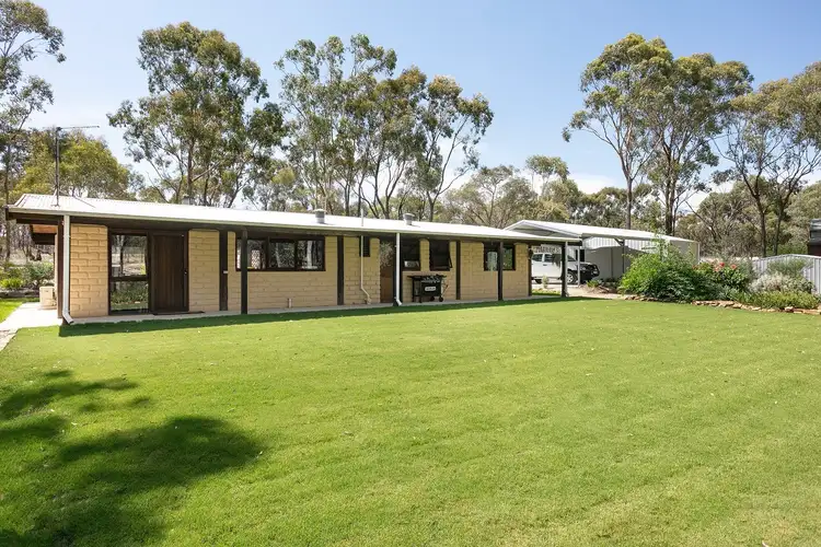64 Binks Road, Junortoun VIC 3551