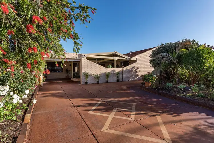24 Whimbrel Street, Stirling WA 6021