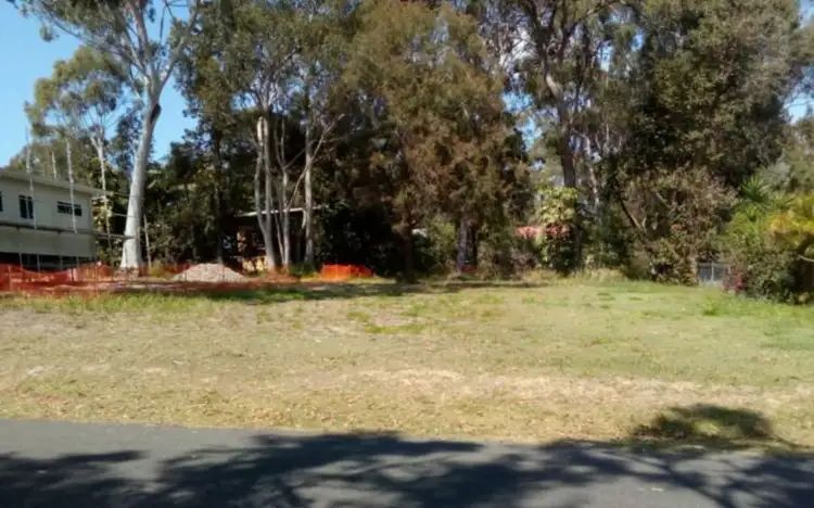 14 Jane Street, Macleay Island QLD 4184