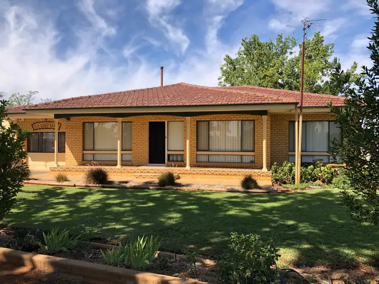 1108 Barracks Road, Yenda NSW 2681