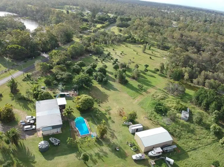 63 Lower Thomas Street, Howard QLD 4659