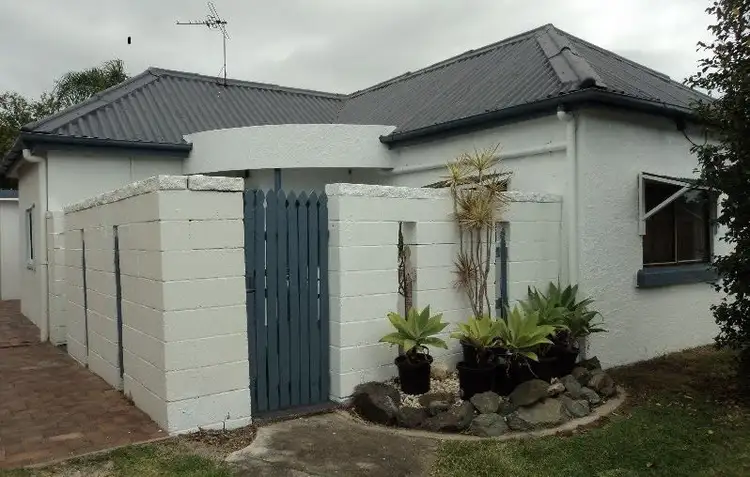31 Elizabeth Avenue, Clontarf QLD 4019