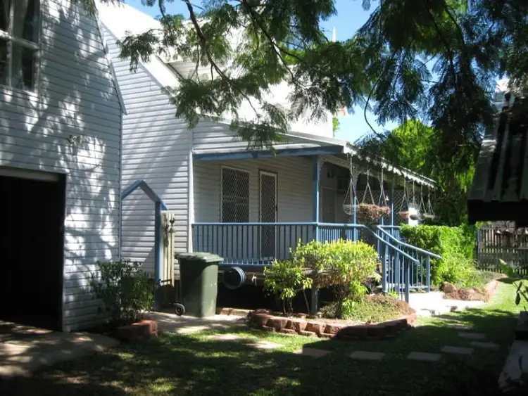 22 Elizabeth Street, Charters Towers QLD 4820