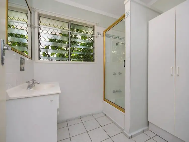 Fifth view of Homely house listing, 33 Bayswater Terrace, Hyde Park QLD 4812