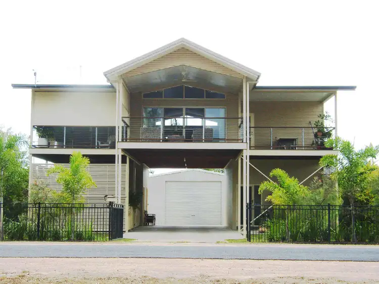 22 Bowen St, Cardwell QLD 4849
