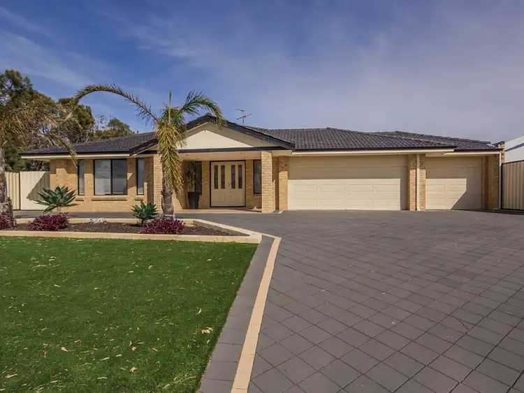 Second view of Homely house listing, 4 Elderberry Circle, Halls Head WA 6210