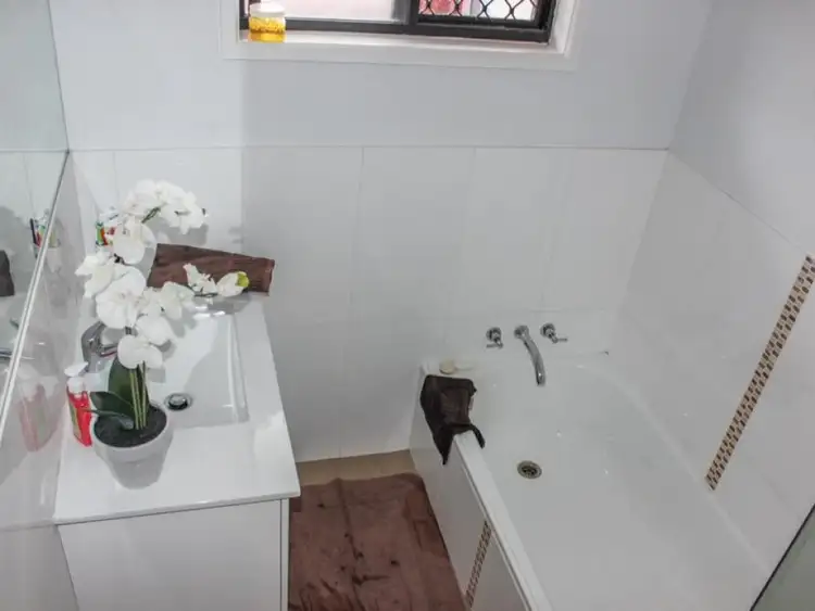 Seventh view of Homely semi-detached listing, 18 Narrane Street, Tugun QLD 4224