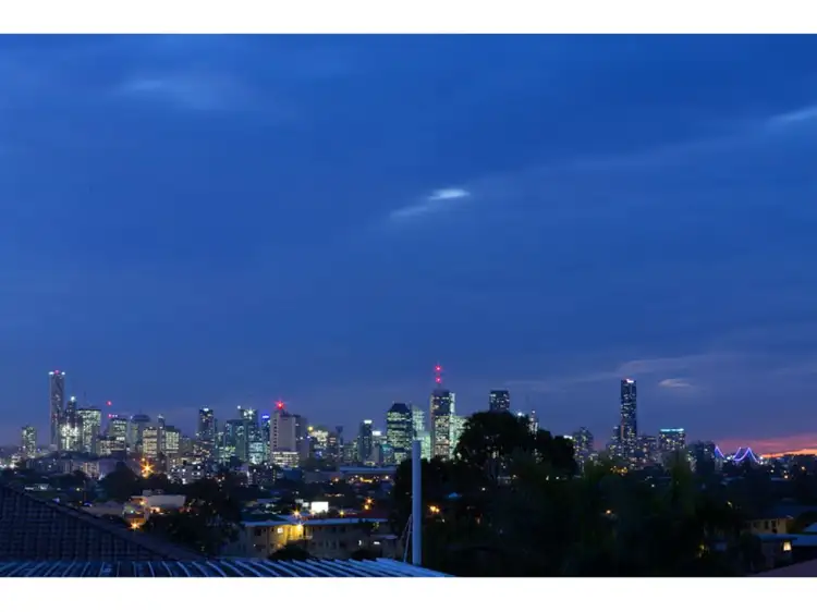 8/14 Douglas Street, Greenslopes QLD 4120