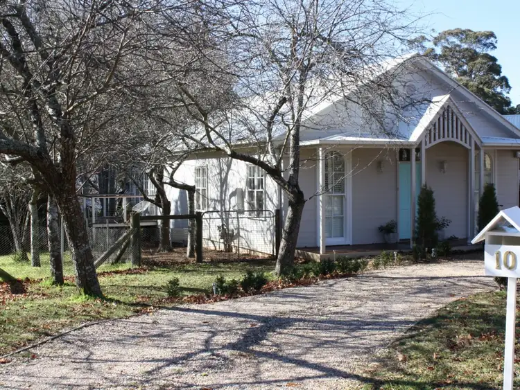 10 Kin Tyre Close, Bundanoon NSW 2578