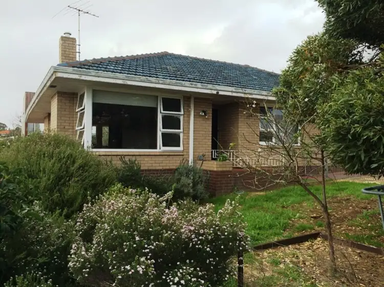 174 Clontarf Road, Hamilton Hill WA 6163