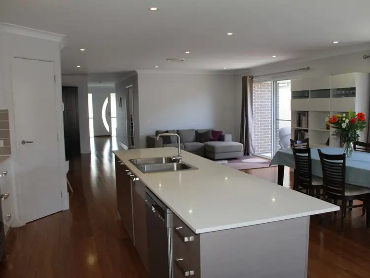 11 Nullarbor Circuit, North Lakes QLD 4509