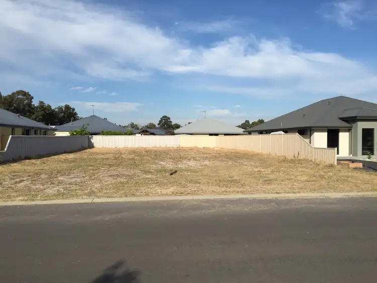 12 Cockatoo Gate, Australind WA 6233