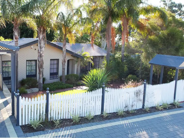 33 Sandalwood Drive, Greenwood WA 6024