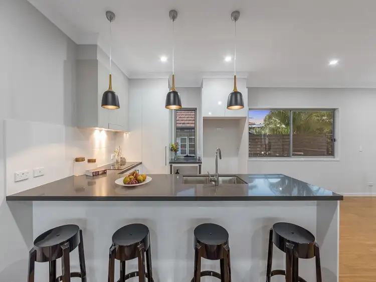 2/22 Worden Street, Morningside QLD 4170