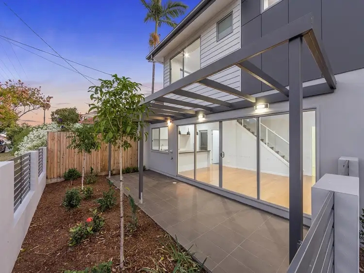 Main view of Homely townhouse listing, 1/22 Worden Street, Morningside QLD 4170