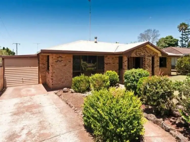 392 North Street, Wilsonton QLD 4350