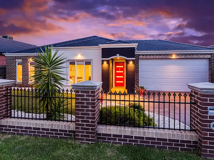 15 Devaney Avenue, Lynbrook VIC 3975