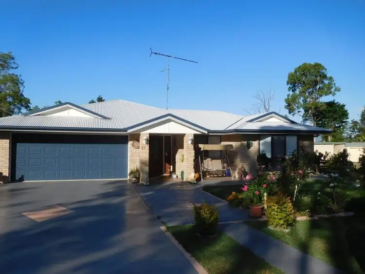 57 Bellambi Street, Toogoolawah QLD 4313