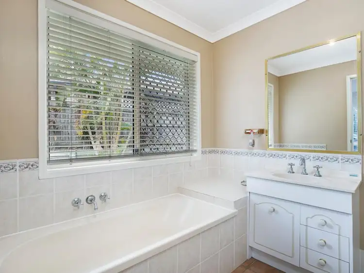 Seventh view of Homely house listing, 4 Oberon Esplanade, Hemmant QLD 4174