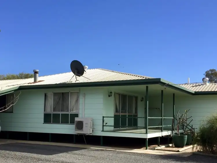 9 Walton Street, Meandarra QLD 4422