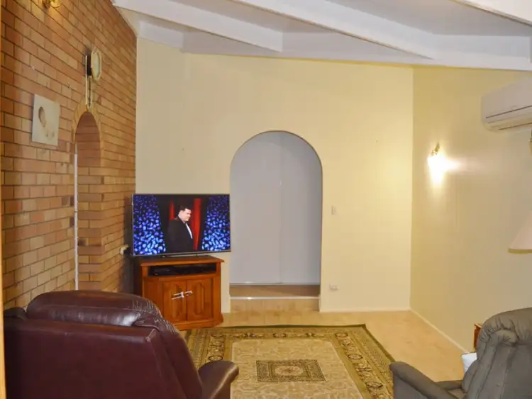 Sixth view of Homely unit listing, 2/27 Sapphire Court, Toowoomba QLD 4350