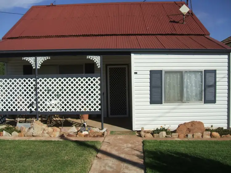 42 Wollongough St, Ungarie NSW 2669