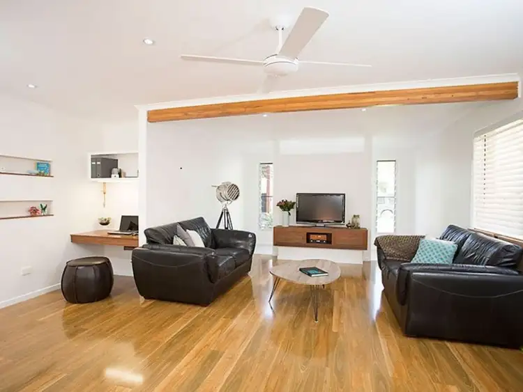 2 Jelen Drive, Mooloolah Valley QLD 4553