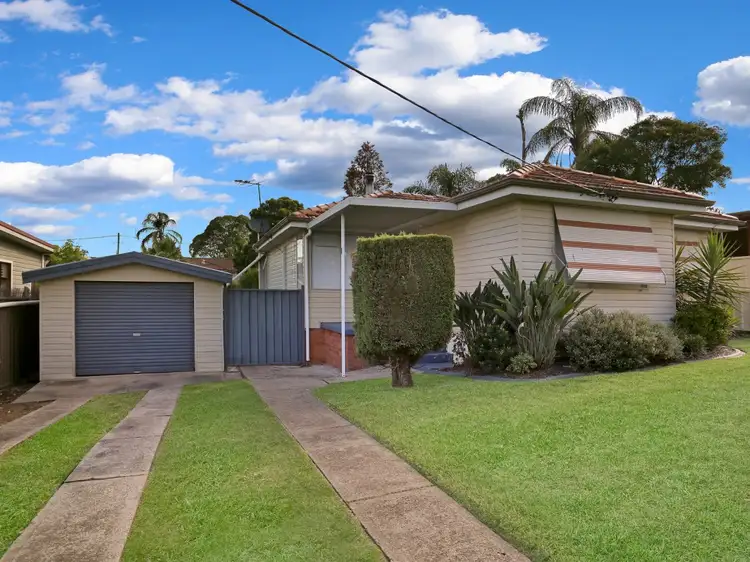 8/8A Edwin St, Colyton NSW 2760