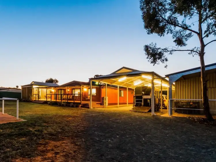373 Piccadilly Street, West Lamington WA 6430