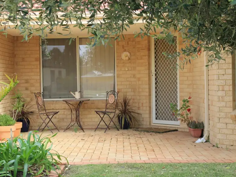 4 Beamish Court, Meadow Springs WA 6210