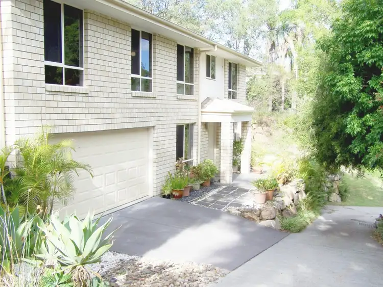 14 Torridon Close, Chapel Hill QLD 4069