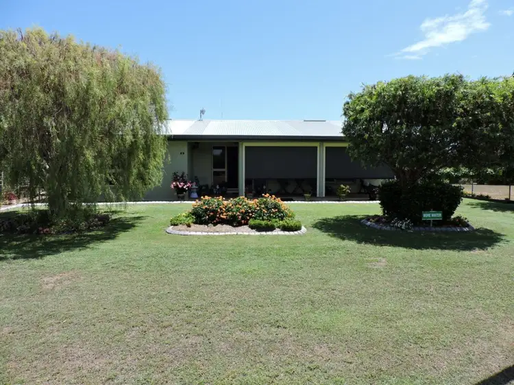 10 Taylor St, Kurrimine Beach QLD 4871
